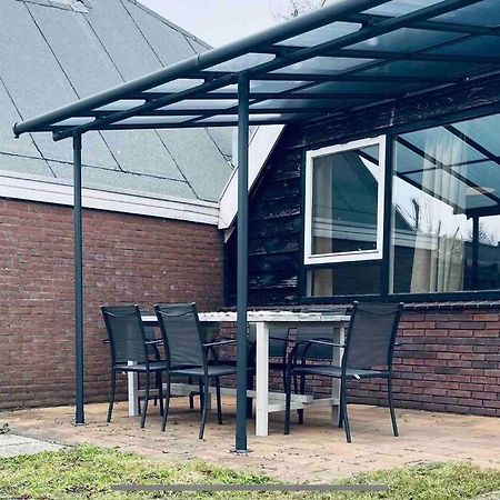 Leuke Bungalow In Noord-Holland Opmeer Eksteriør bilde