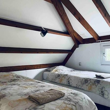 Leuke Bungalow In Noord-Holland Opmeer Eksteriør bilde